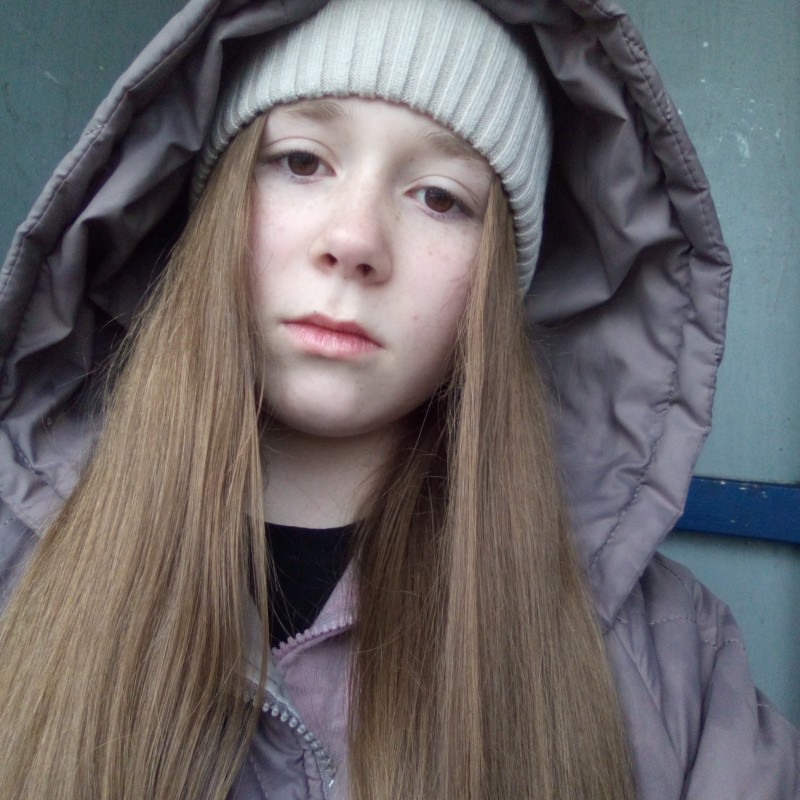 Вика Азур